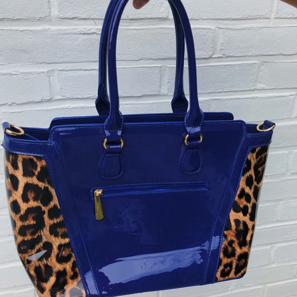 JCPenny Blue Leopard Tote Bag